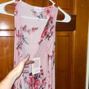 Lularoe joy vest NWT floral